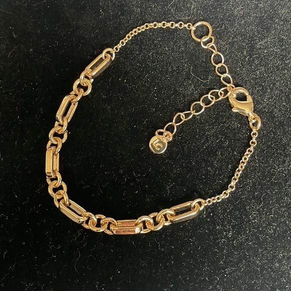 LC dangling chain link Earrings & chain link Bracelet, gold-tone, NWT. - Picture 5 of 16